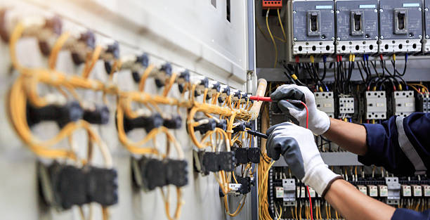 Professional Electrician technician working in Jenison, MI
